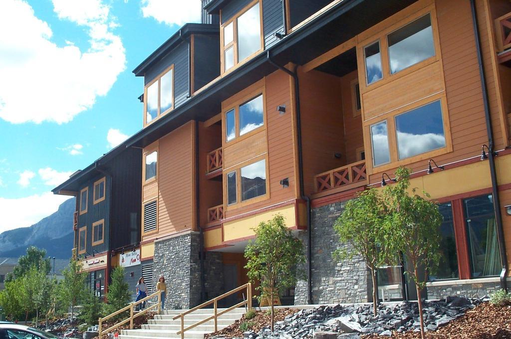 Canmore Crossing Exteriör bild
